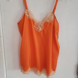 Silk camisole tank top with lace trim- NWT